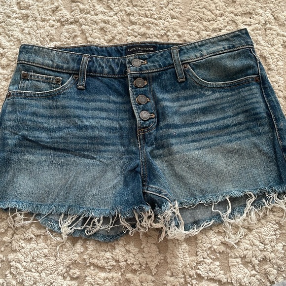 Lucky Brand Jean Shorts Size 8 - Picture 1 of 5